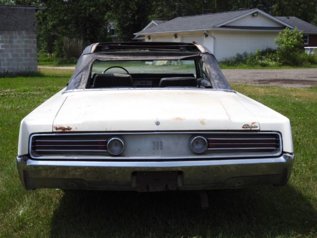 1968 White Chrysler 300 Series Convertible