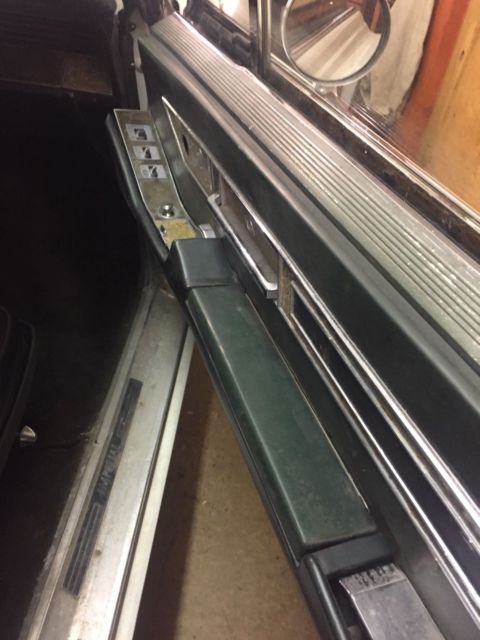 1968 White Chrysler Imperial Convertible