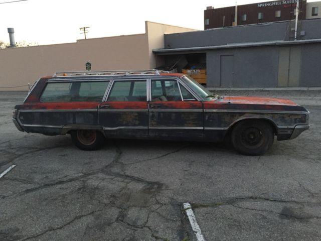 1968 PATINA Chrysler Town & Country Wagon