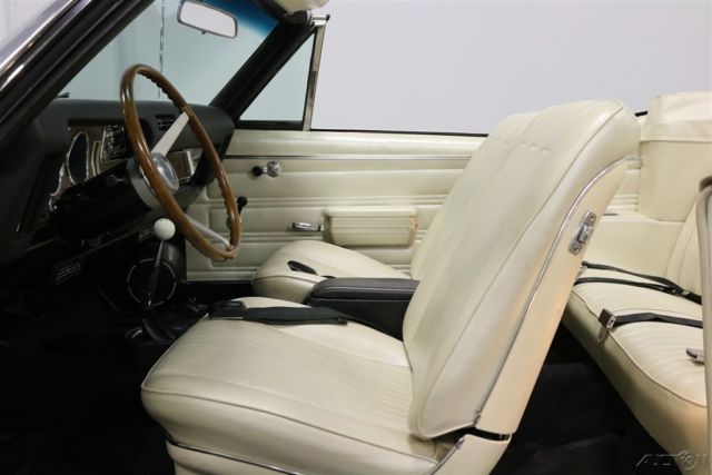 1968 White Pontiac GTO