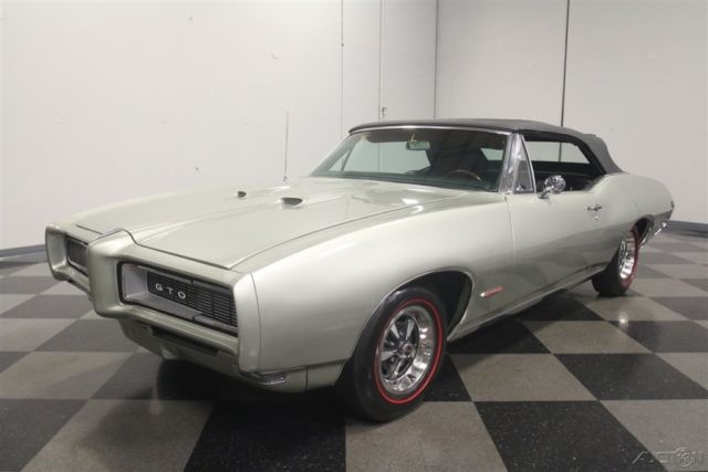 1968 Green Pontiac GTO