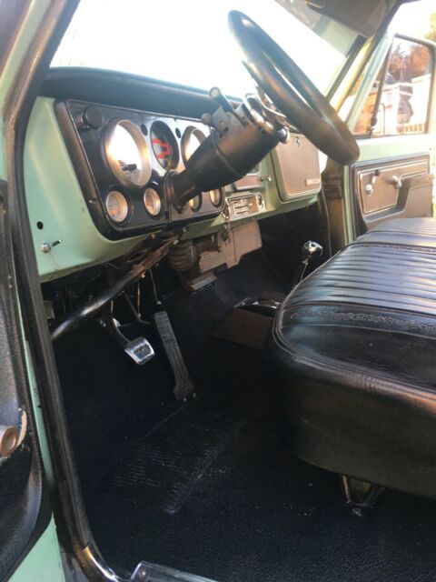 1968 Chevrolet C-10 Standard Cab Pickup