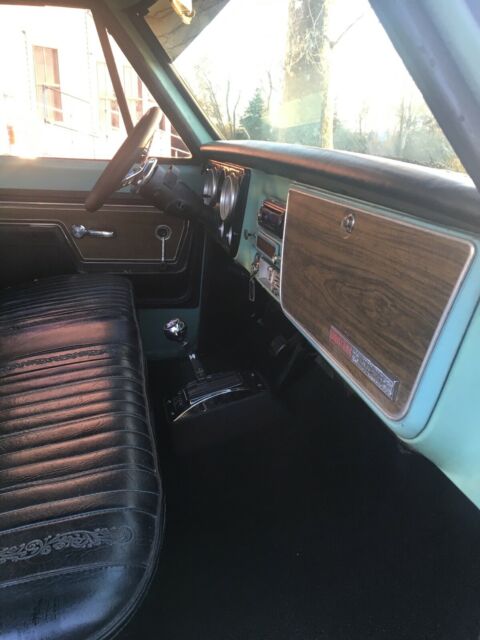 1968 Chevrolet C-10 Standard Cab Pickup