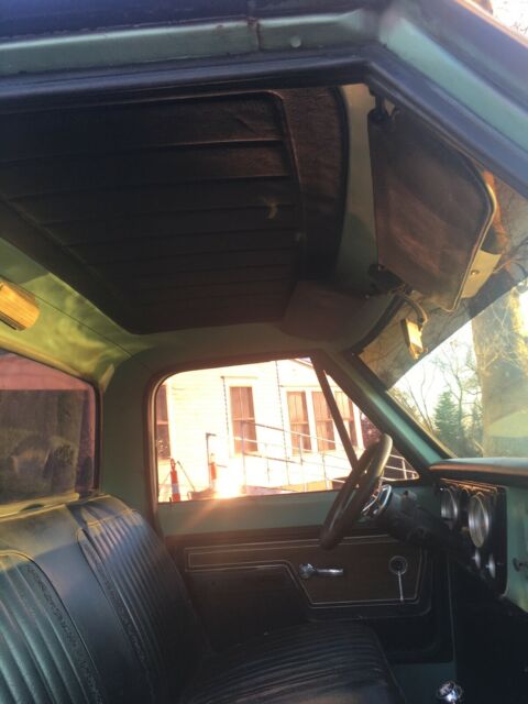 1968 Chevrolet C-10 Standard Cab Pickup