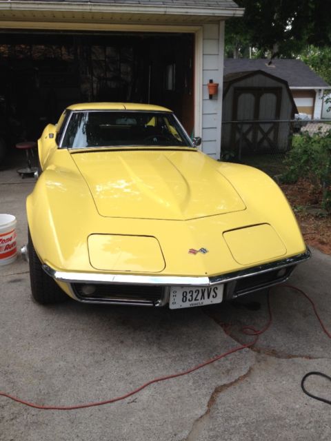 1968 Yellow Chevrolet Corvette Coupe