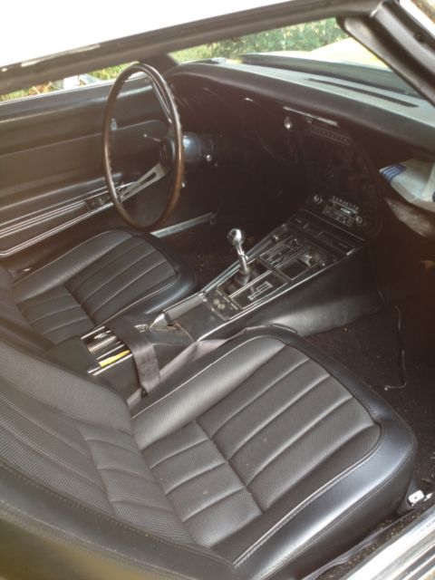 1968 Yellow Chevrolet Corvette Coupe