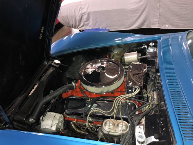 1968 Blue Chevrolet Corvette