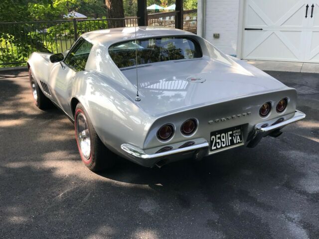 1968 Silver Chevrolet Corvette Coupe