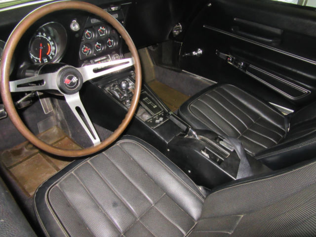 1968 Yellow Chevrolet Corvette