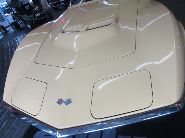 1968 Yellow Chevrolet Corvette