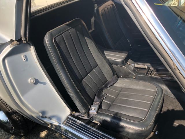 1968 Silver Chevrolet Corvette Coupe