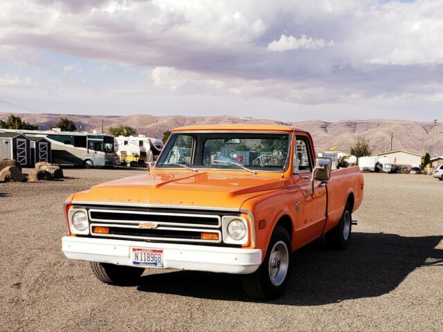 1968 Orange Chevrolet C-10