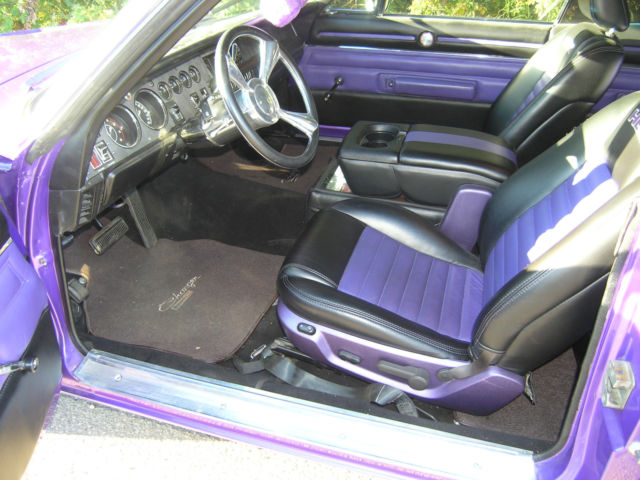 1968 PLUM CRAZY PURPLE Dodge Charger 2 DR HARDTOP