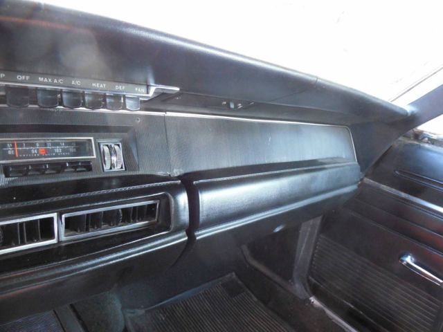 1968 Gold/primer Dodge Charger