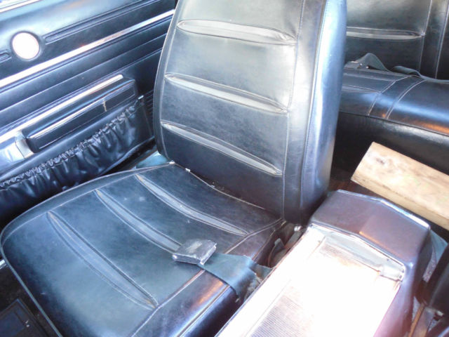 1968 Gold/primer Dodge Charger