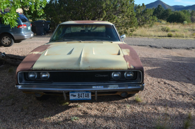 1968 Gold/primer Dodge Charger