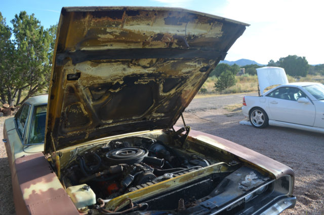 1968 Gold/primer Dodge Charger