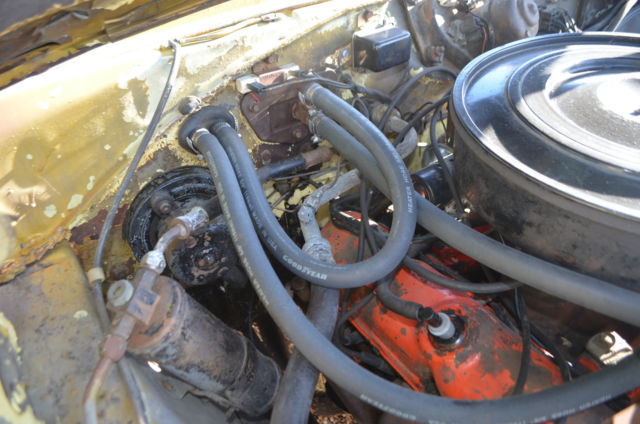 1968 Gold/primer Dodge Charger