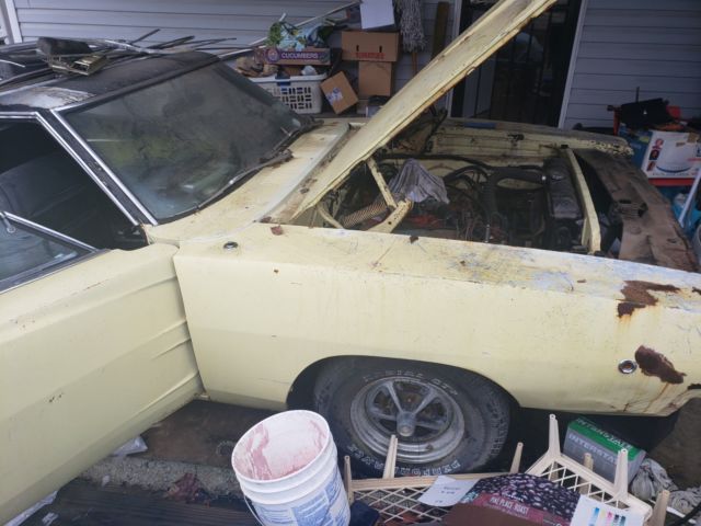 1968 Yellow Dodge Charger Coupe