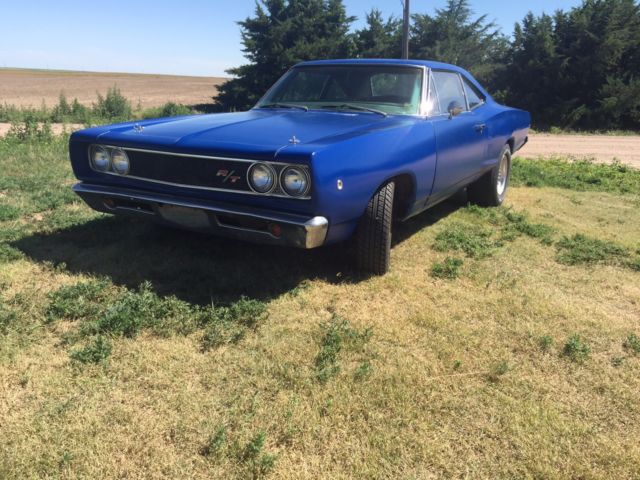 1968 blue Dodge Coronet