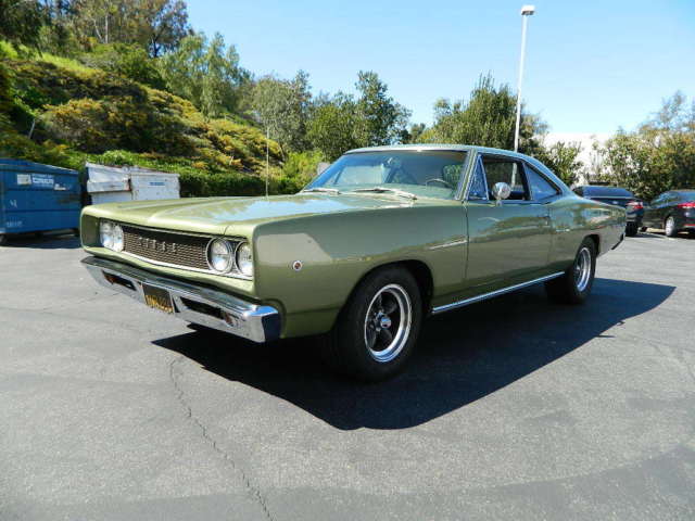 1968 Green Dodge Coronet Sedan