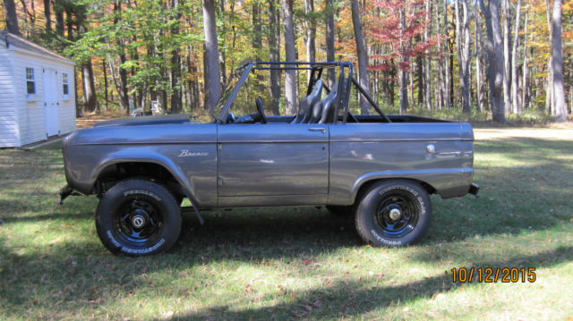 1968 Teal Ford Bronco SUV