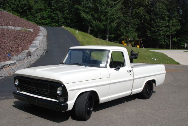 1968 White Ford F-100