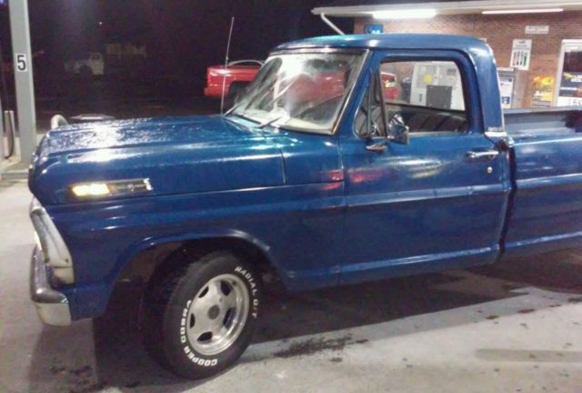 19680000 Blue Ford F-100 Standard Cab Pickup