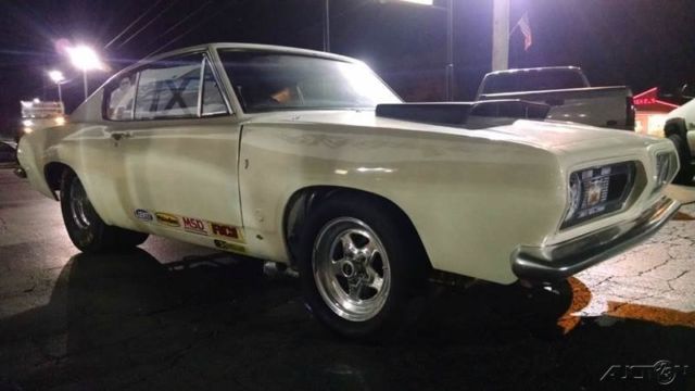 1968 Red Ford Mustang