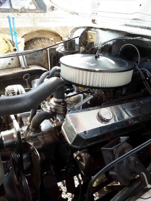 1968 White Toyota Land Cruiser