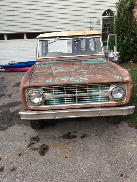1968 Brown Ford Bronco SUV
