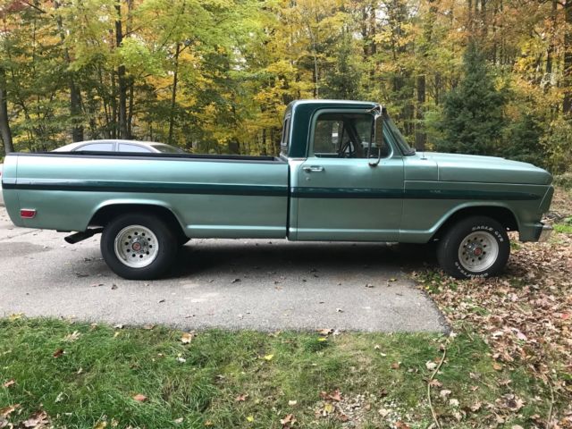 1968 Caribbean Turquoise Ford F-100 Pickup 8 ft bed