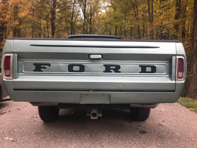 1968 Caribbean Turquoise Ford F-100 Pickup 8 ft bed