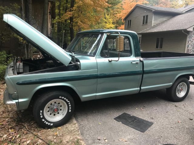 1968 Caribbean Turquoise Ford F-100 Pickup 8 ft bed