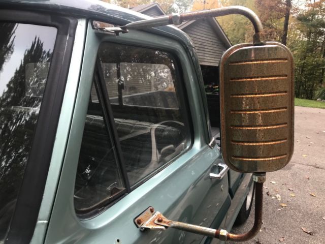 1968 Caribbean Turquoise Ford F-100 Pickup 8 ft bed