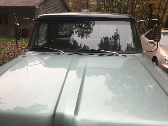 1968 Caribbean Turquoise Ford F-100 Pickup 8 ft bed