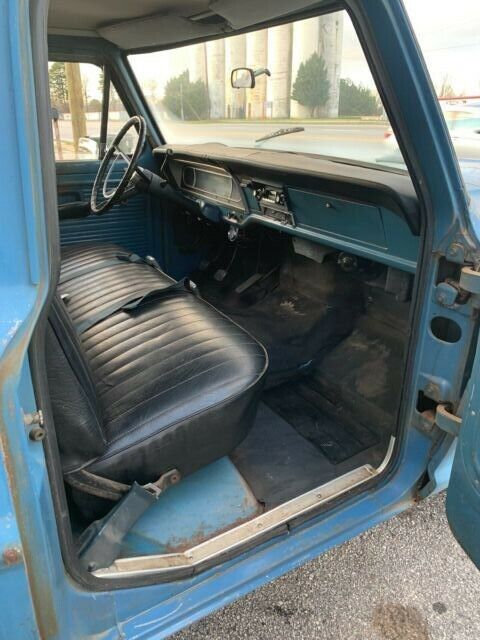 1968 Ford F-100 Standard Cab Pickup