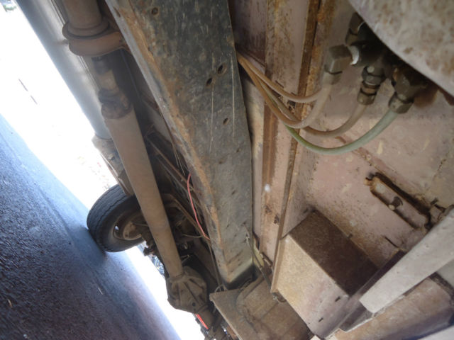 1968 Yellow Ford F-250 U/K