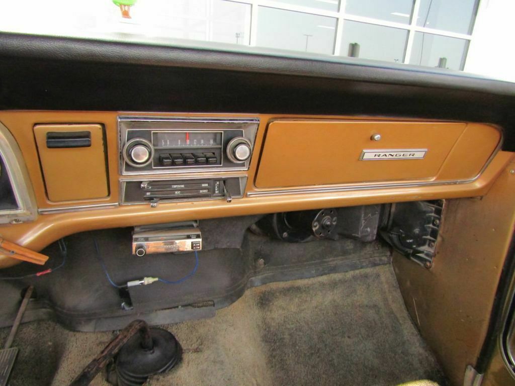 1968 Gold Ford F-250 Truck