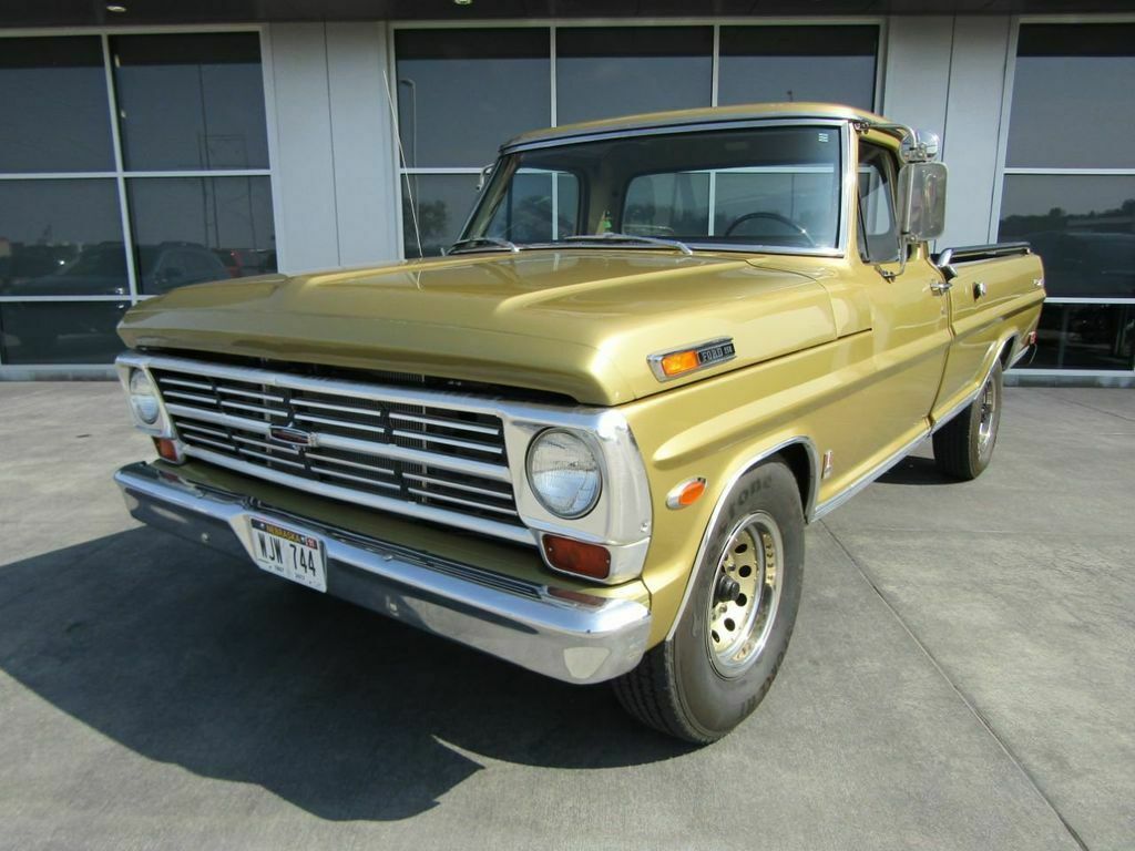 1968 Gold Ford F-250 Truck
