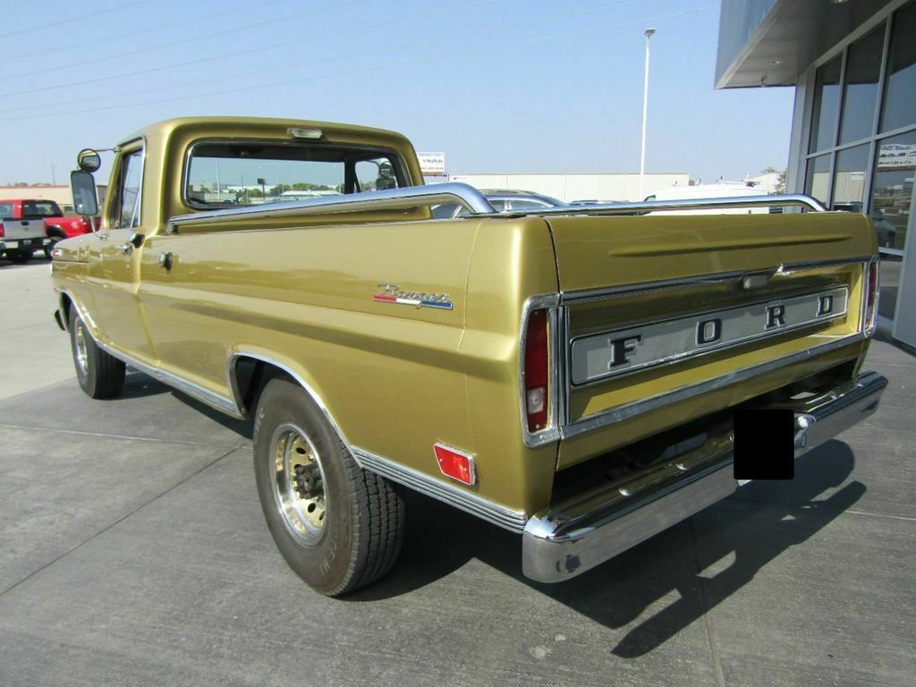 1968 Gold Ford F-250 Truck