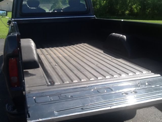 1968 Gun metal grey Ford F-250 Standard Cab Pickup