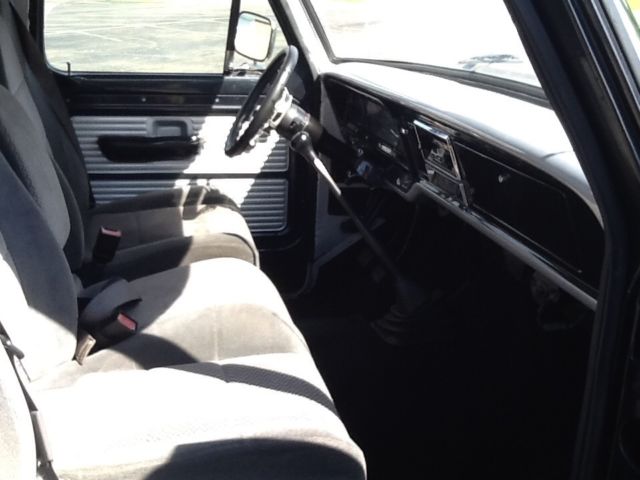 1968 Gun metal grey Ford F-250 Standard Cab Pickup