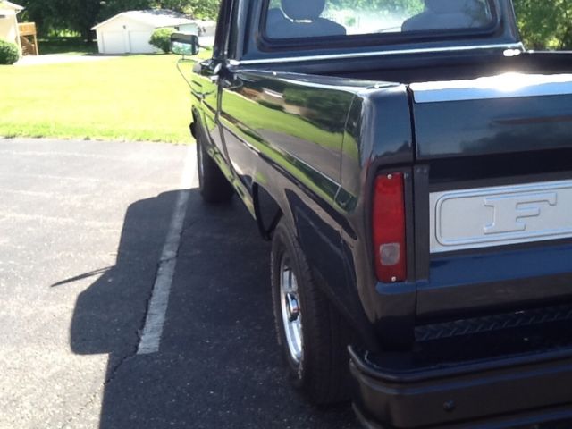 1968 Gun metal grey Ford F-250 Standard Cab Pickup