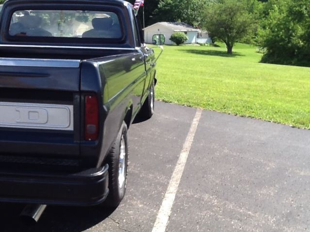 1968 Gun metal grey Ford F-250 Standard Cab Pickup