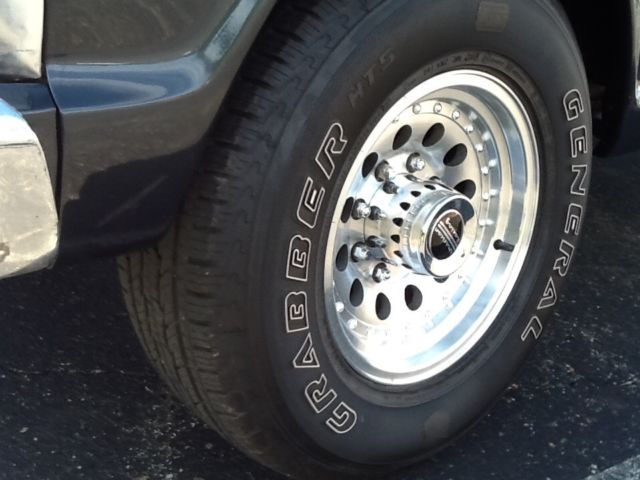 1968 Gun metal grey Ford F-250 Standard Cab Pickup