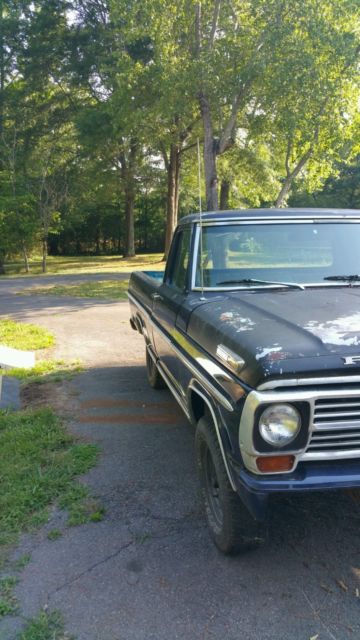 1968 Blue Ford F-100