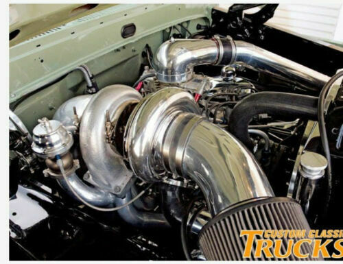 1968 BOXWOOD GREEN / WIMBLEDON WHITE Ford F-100 Standard Cab Pickup