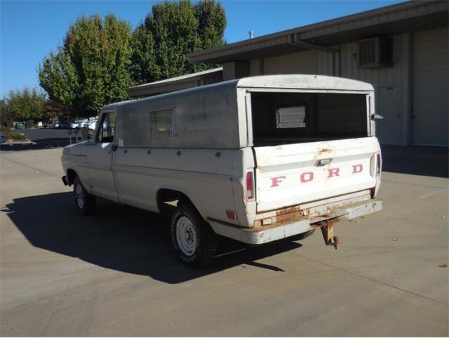 1968 Beige Ford F-100 Pickup