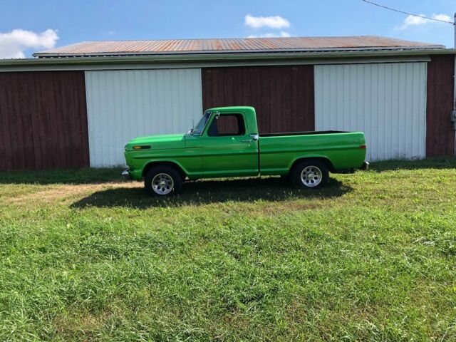 1968 Green Ford F-100 Standard Cab Pickup